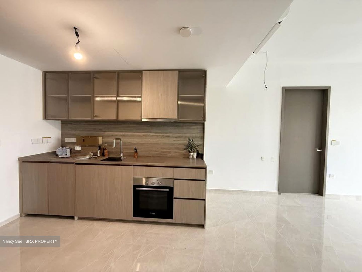 The Myst (D23), Condominium #637732101